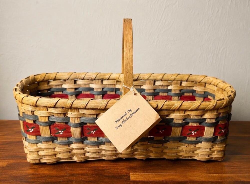 Vintage Snug Harbor Artisans Handmade Christmas Basket | Painted Holly Berry